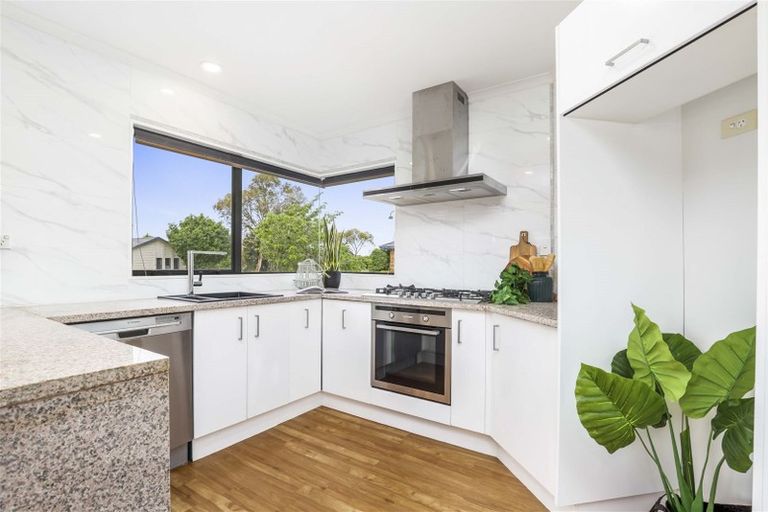 Photo of property in 61 Diomede Glade, Flagstaff, Hamilton, 3210