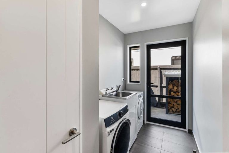 Photo of property in 33 Navy Loop, Rolleston, 7614