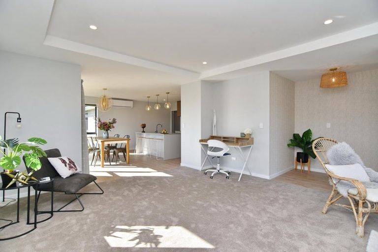 Photo of property in 1 Grimwood Street, Woodend, 7610