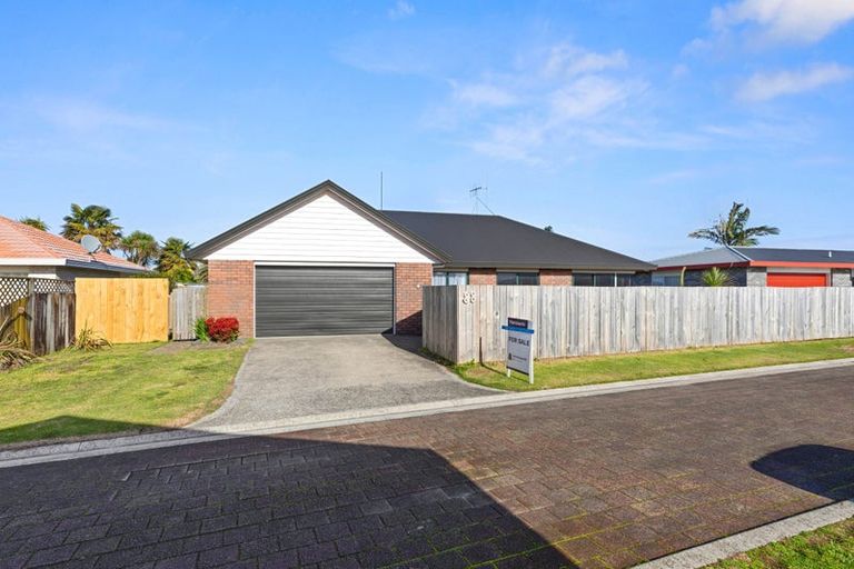 Photo of property in 88 Evans Road, Papamoa Beach, Papamoa, 3118