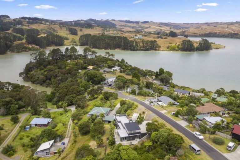 Photo of property in 24 Point Street, Raglan, 3225