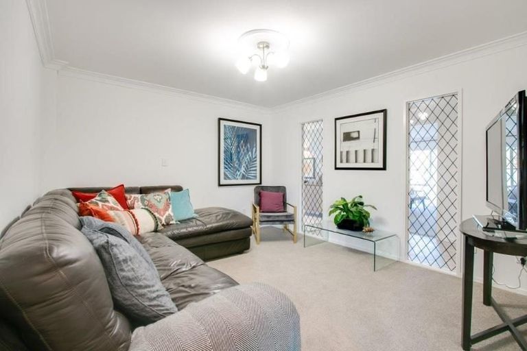 Photo of property in 2 Fern Grove, Taradale, Napier, 4112