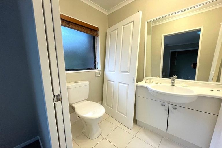 Photo of property in 4 Courtvale Place, Flat Bush, Auckland, 2019