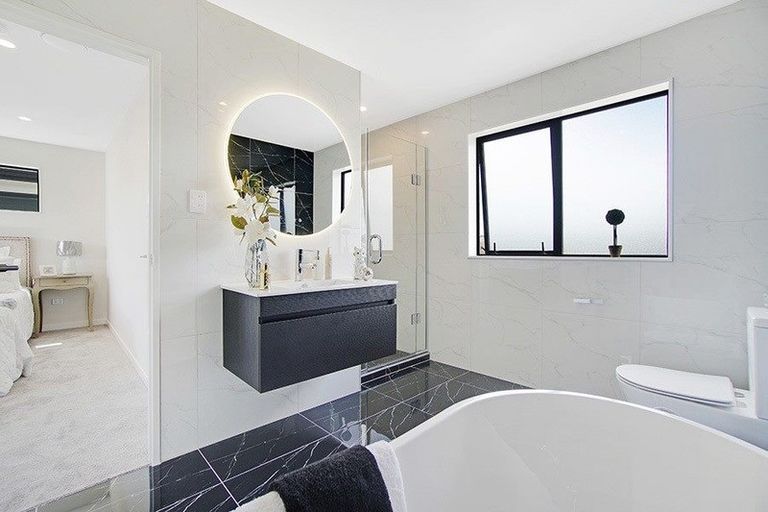 Photo of property in 18 Laquinta Place, Flat Bush, Auckland, 2019