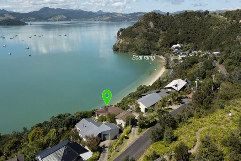 Photo of property in 2075 Wyuna Bay Road, Wyuna Bay, Coromandel, 3581