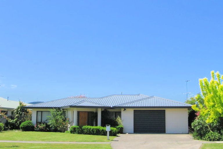Photo of property in 3 Ruth Street, Riverdale, Gisborne, 4010