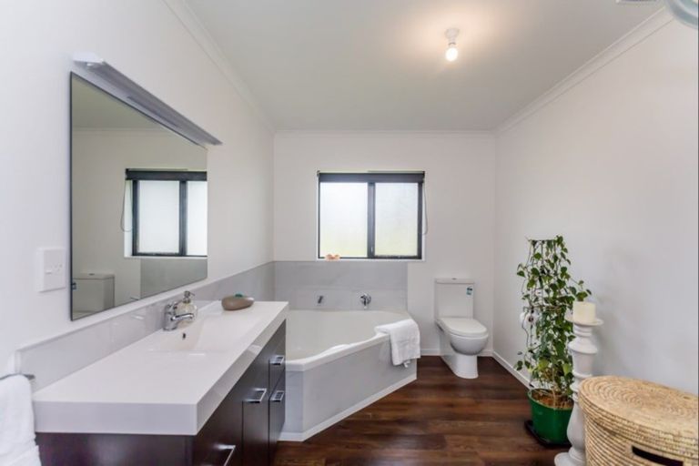 Photo of property in 127 Palmer Road, Foxton Beach, Foxton, 4891