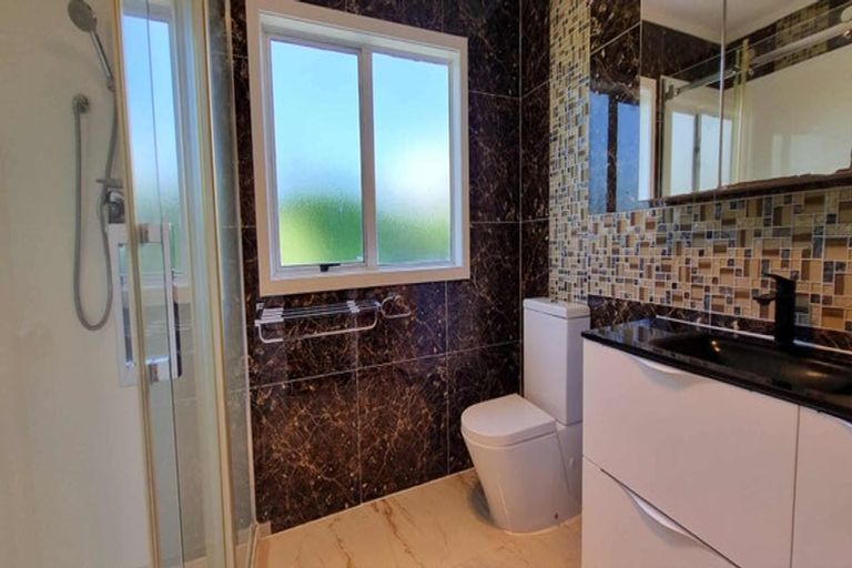 Photo of property in 516 Great South Road, Rosehill, Papakura, 2113