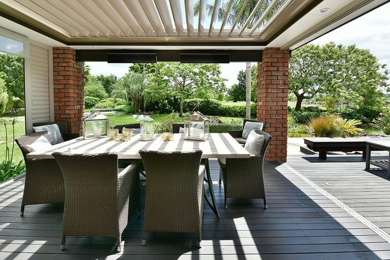 Photo of property in 155 Taupaki Road, Taupaki, Henderson, 0782