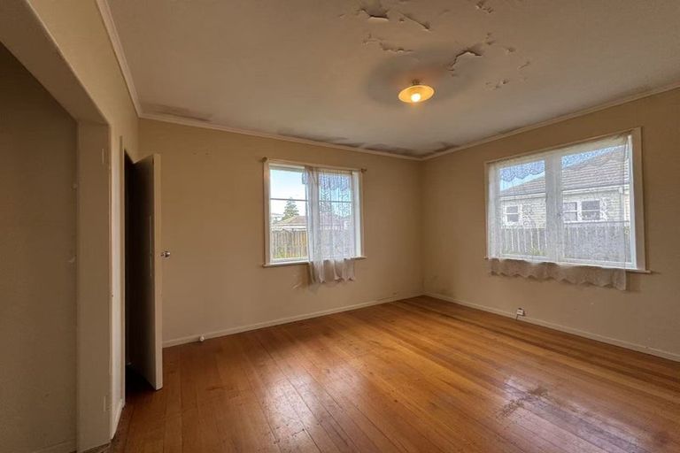 Photo of property in 2/34 Royton Avenue, Mangere East, Auckland, 2024