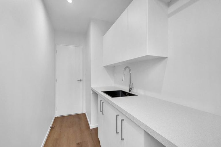 Photo of property in 6 Salkeld Place, Woodend, 7610