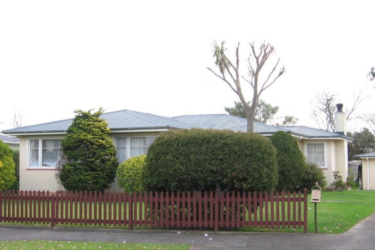 Photo of property in 5 Erin Street, Hokowhitu, Palmerston North, 4410
