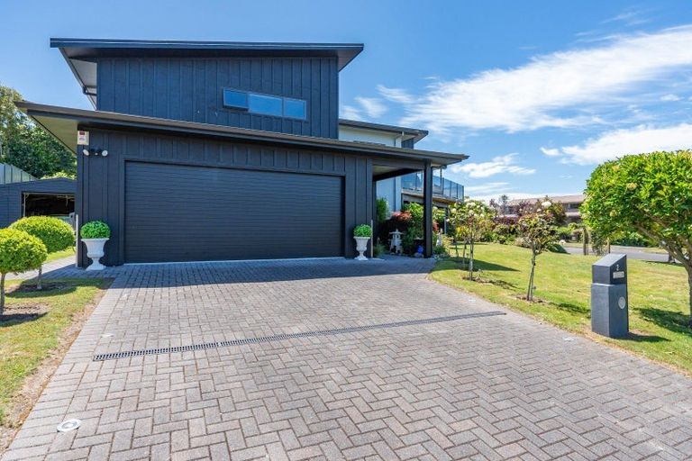 Photo of property in 2 Cherry Lane, Acacia Bay, Taupo, 3330