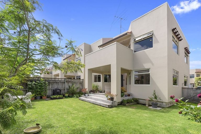 Photo of property in 8/148 Brightside Road, Stanmore Bay, Whangaparaoa, 0932