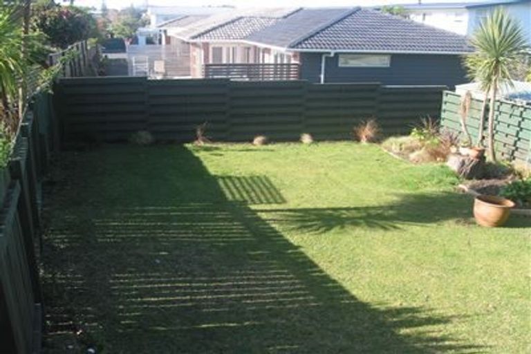 Photo of property in 4/54 Richards Avenue, Forrest Hill, Auckland, 0620