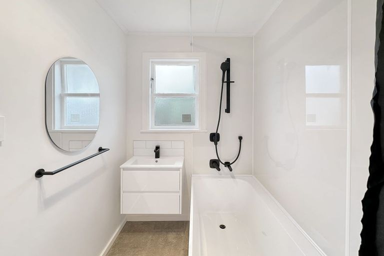 Photo of property in 68 Seddon Street, Naenae, Lower Hutt, 5011