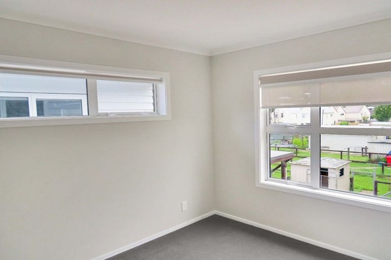 Photo of property in 358 George Street, Stokes Valley, Lower Hutt, 5019