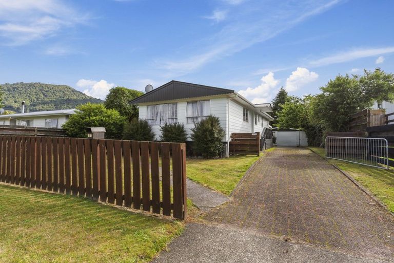Photo of property in 69 Homedale Street, Pukehangi, Rotorua, 3015
