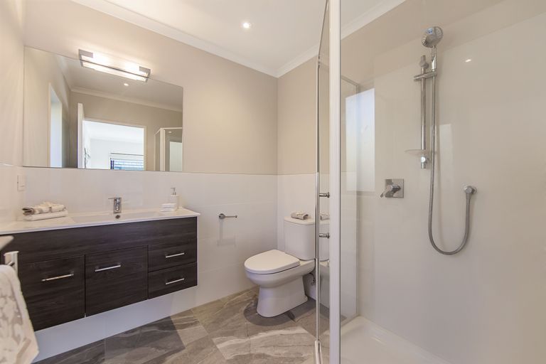 Photo of property in 73 Madison Terrace, Silverdale, 0932