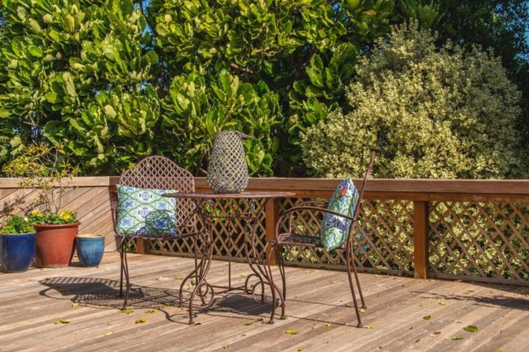 Photo of property in 73 Goods Road, Otumoetai, Tauranga, 3110