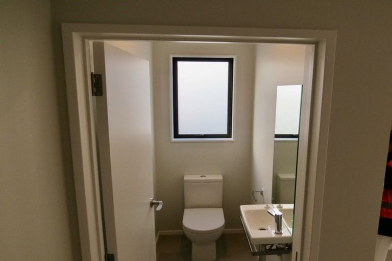 Photo of property in 49 O'meara Street, Swanson, Auckland, 0614