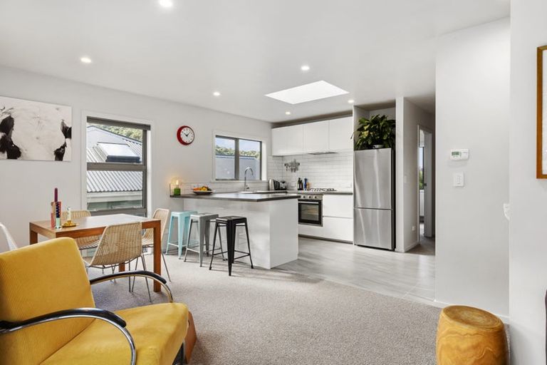 Photo of property in 16a Rarangi Way, Owhiro Bay, Wellington, 6023