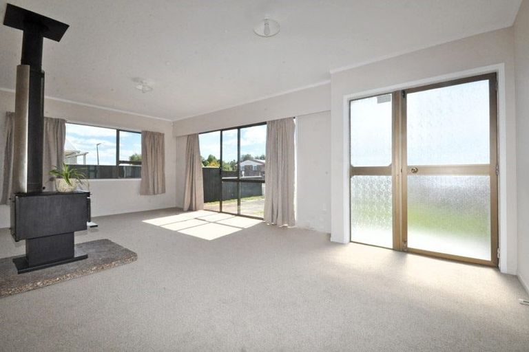 Photo of property in 12 Shoalhaven Street, Paeroa, 3600