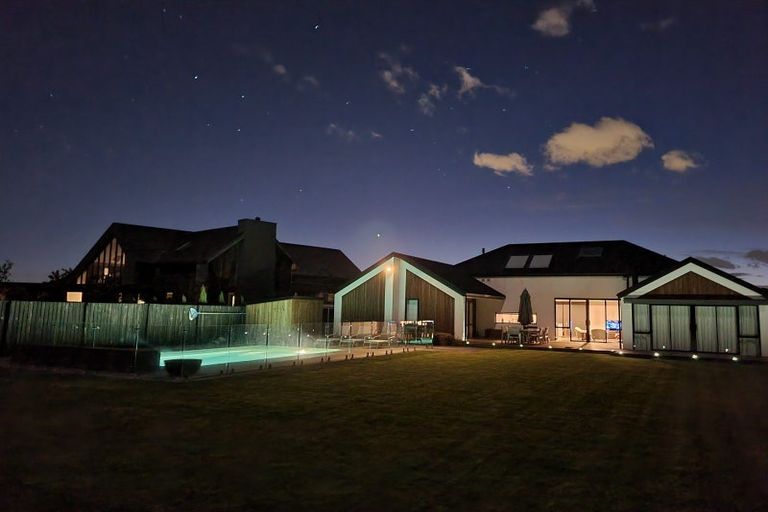 Photo of property in 5 Kawharu Street, Marshland, Christchurch, 8083