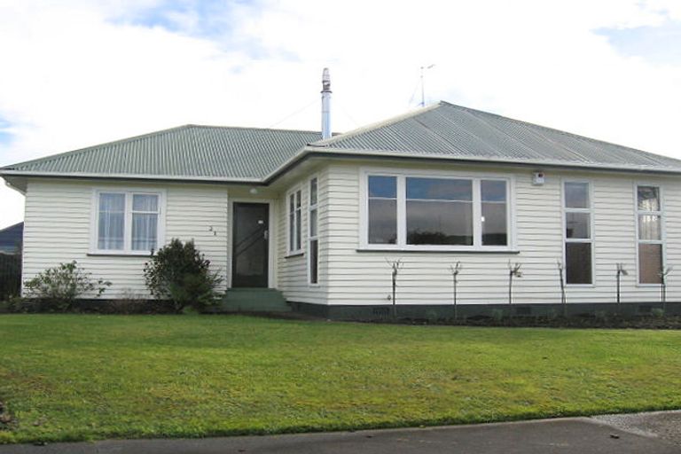 Photo of property in 21 Battersea Place, Roslyn, Palmerston North, 4414