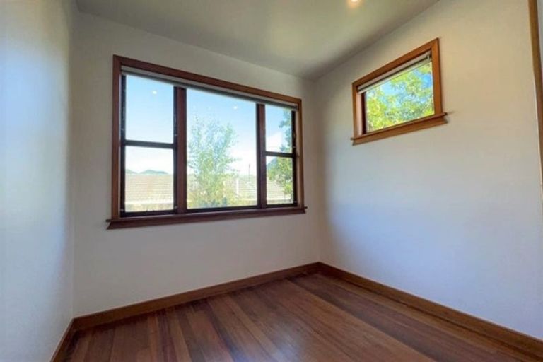 Photo of property in 76 Hampden Street, Picton, 7220