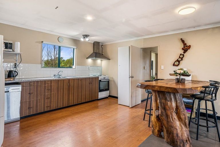 Photo of property in 293 Koputarao Road, Koputaroa, Shannon, 5575