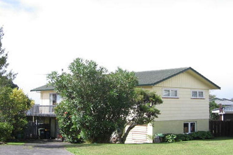 Photo of property in 11 Spence Road, Henderson, Auckland, 0612