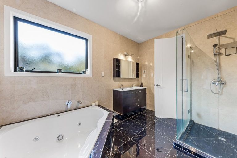 Photo of property in 44a Bannings Way, Hobsonville, Auckland, 0618