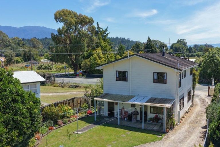Photo of property in 616 Abel Tasman Drive, Clifton, Takaka, 7183