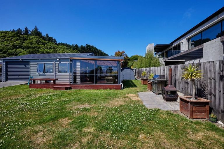 Photo of property in 48 Kotare Place, South Bay, Kaikoura, 7300