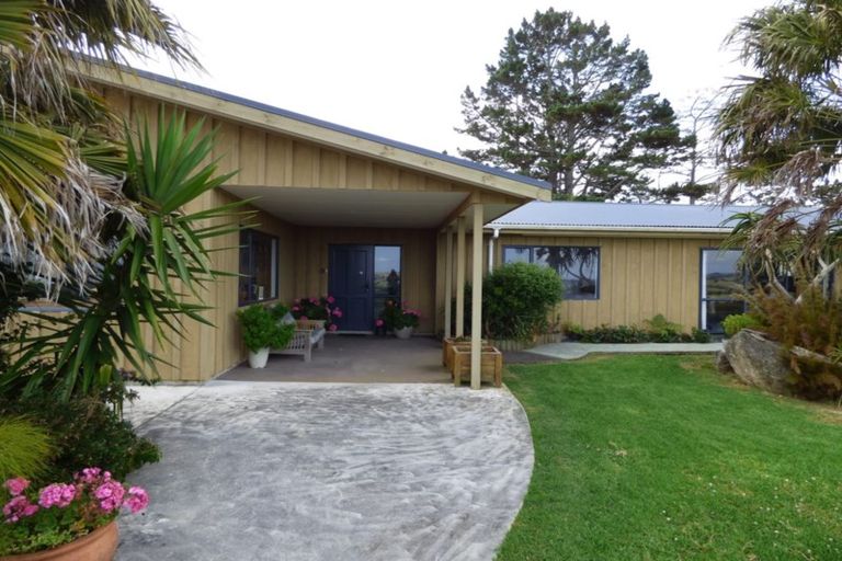 Photo of property in 462 Franklin Road, Paparoa, 0571