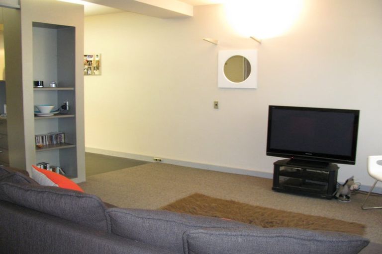 Photo of property in Gerondis Bldg Apartments, 106/60 Willis Street, Wellington Central, Wellington, 6011