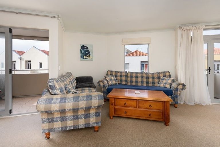 Photo of property in Marrakech Cafe, 66/305 Evans Bay Parade, Hataitai, Wellington, 6021