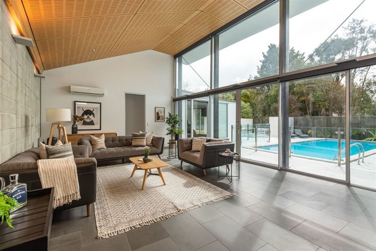 Photo of property in 37 Clifford Avenue, Merivale, Christchurch, 8014