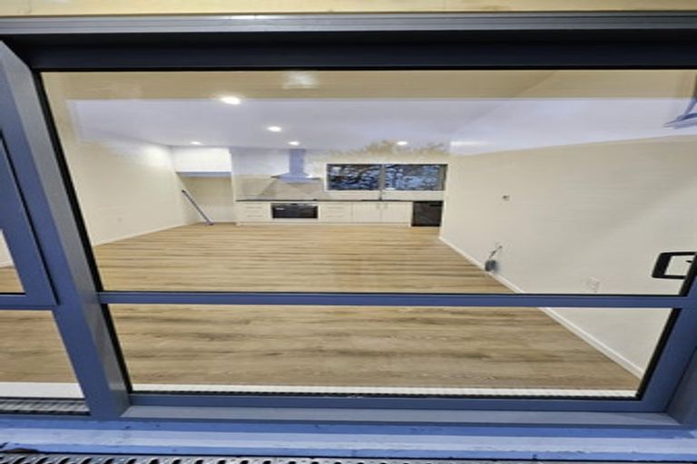 Photo of property in 13 Deanna Drive, West Harbour, Auckland, 0618