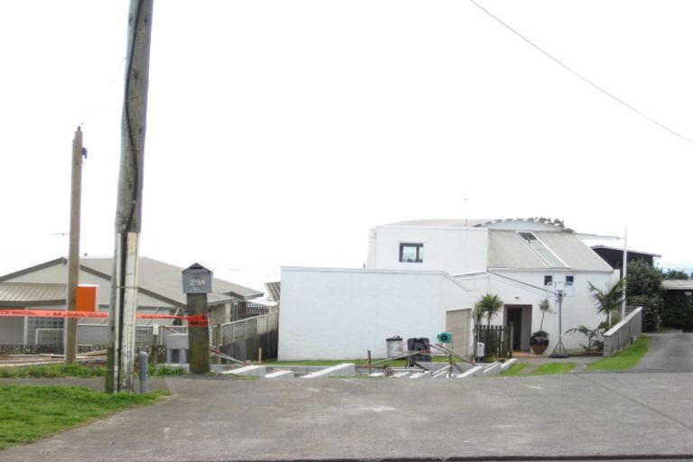 Photo of property in 29a Hamblyn Street, Strandon, New Plymouth, 4312