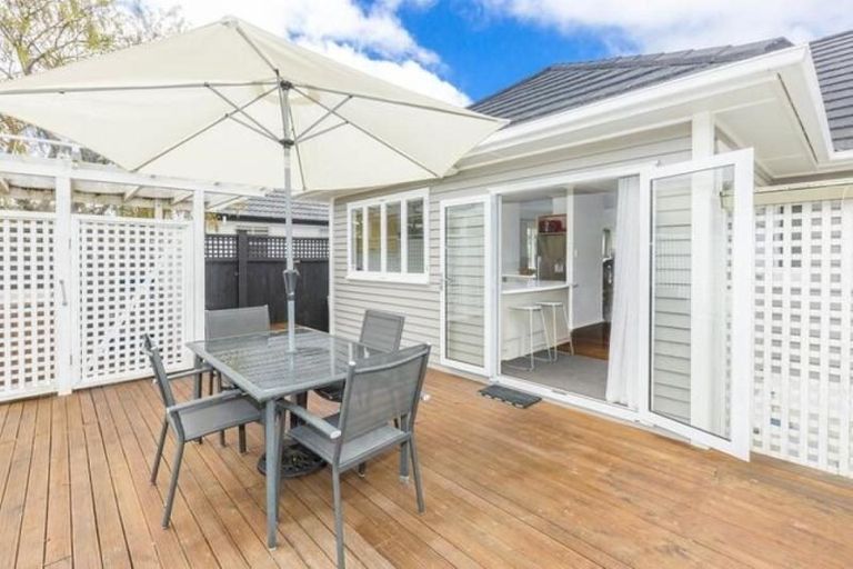Photo of property in 7 Oak Street, Ebdentown, Upper Hutt, 5018
