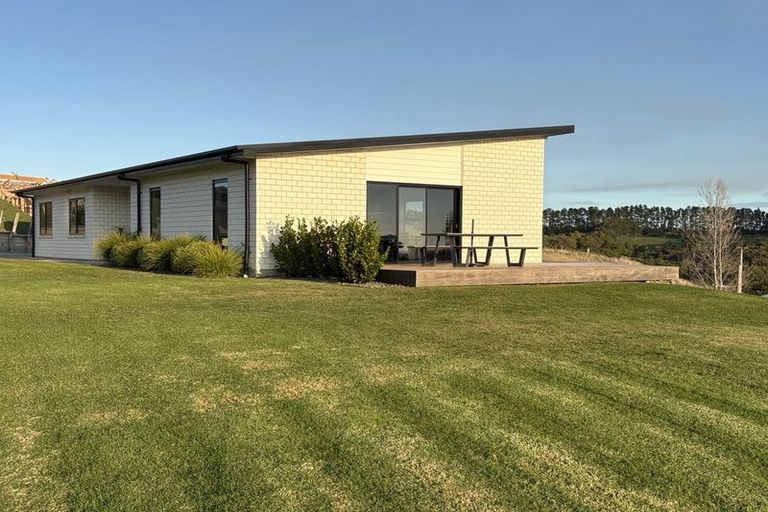Photo of property in 18 Cracroft Drive, Putiki, Whanganui, 4500