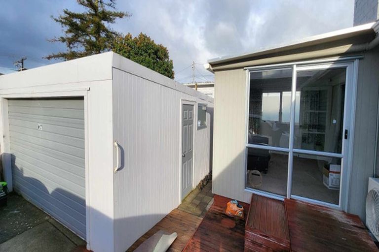 Photo of property in 264 Birkdale Road, Birkdale, Auckland, 0626