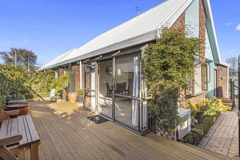 Photo of property in 2/534 Halswell Road, Halswell, Christchurch, 8025