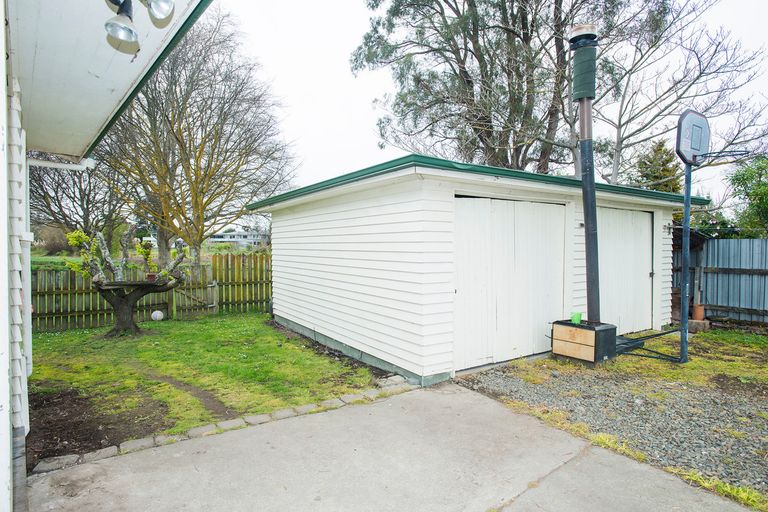 Photo of property in 19 Loisel Street, Riverdale, Gisborne, 4010
