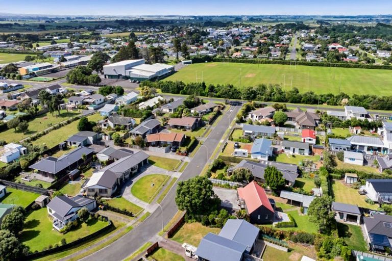 Photo of property in 9 Pohutukawa Drive, Opunake, 4616