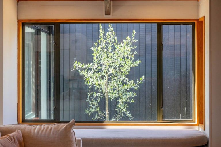 Photo of property in 218 Thornton Road, Cambridge, 3434