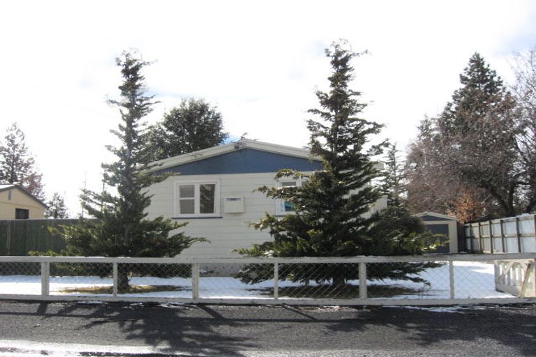 Photo of property in 23 Jollie Road, Twizel, 7901