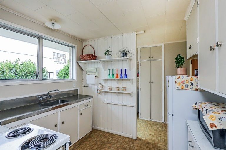 Photo of property in 2/308 Market Street South, Hastings, 4122